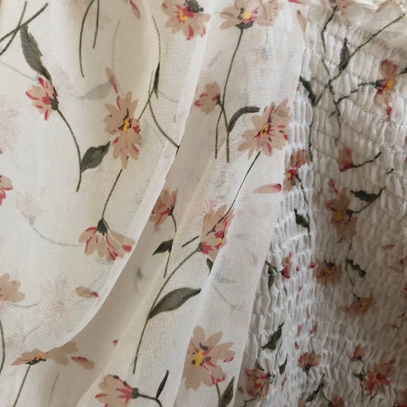 Floral smock crop top - Picture 2 of 2